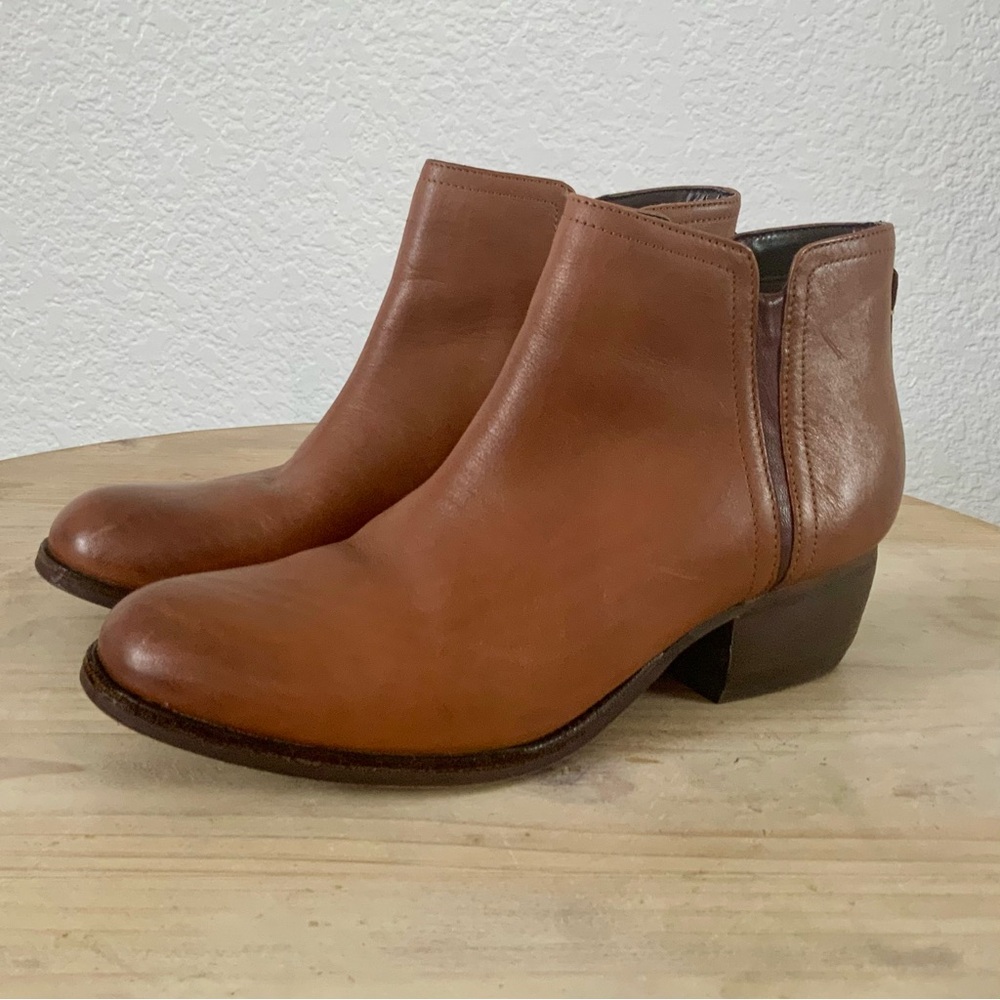 Clarks, Two Tone Leather Bootie, Sz 7.5